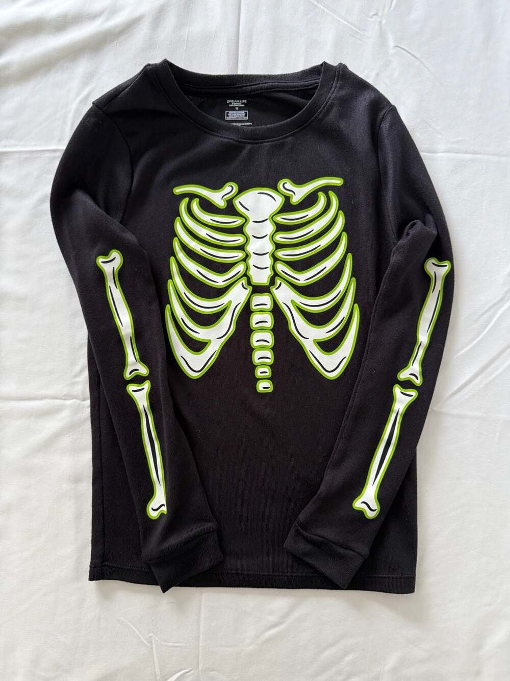 DreamLife Kids Glow in the Dark Skeleton 2-Piece Halloween Pajama Set Size 10